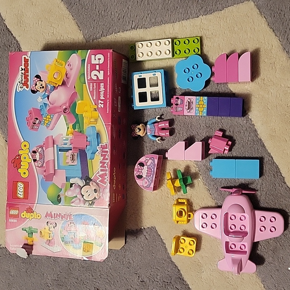 Lego duplo Minnie's Cafe